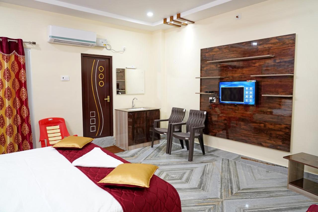 Devansh Bhanu Residency Dbr Srikalahasti Exterior foto
