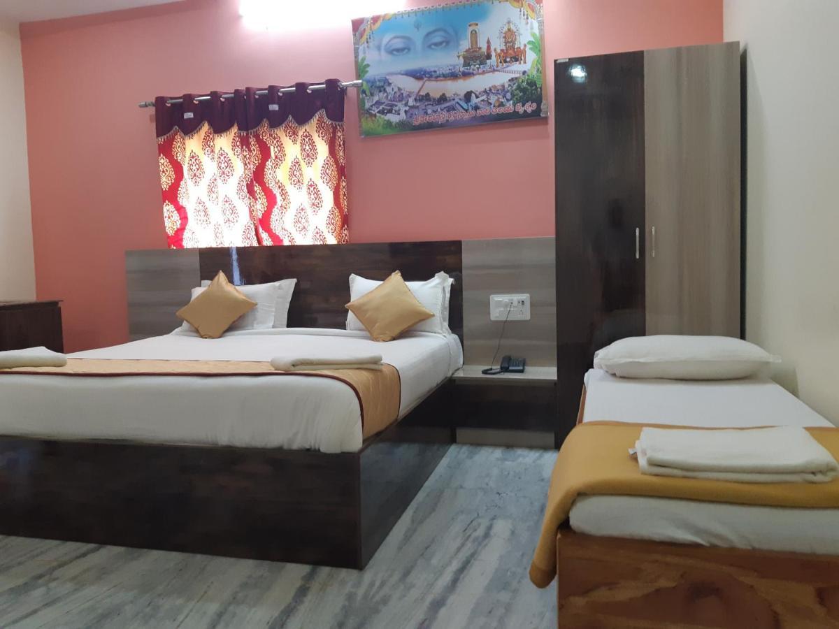 Devansh Bhanu Residency Dbr Srikalahasti Exterior foto