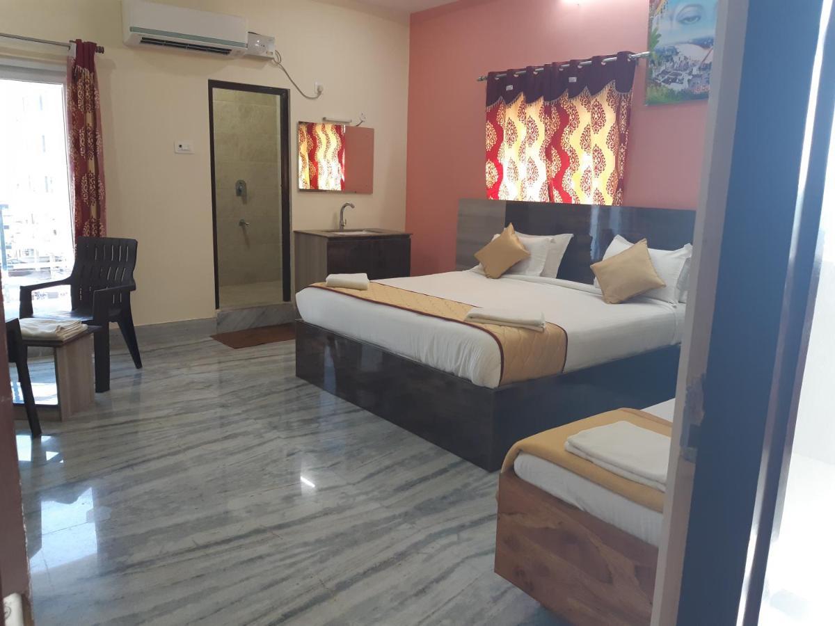Devansh Bhanu Residency Dbr Srikalahasti Exterior foto
