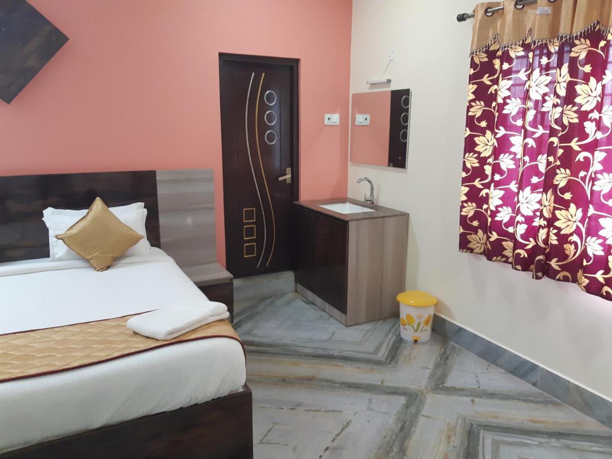 Devansh Bhanu Residency Dbr Srikalahasti Exterior foto