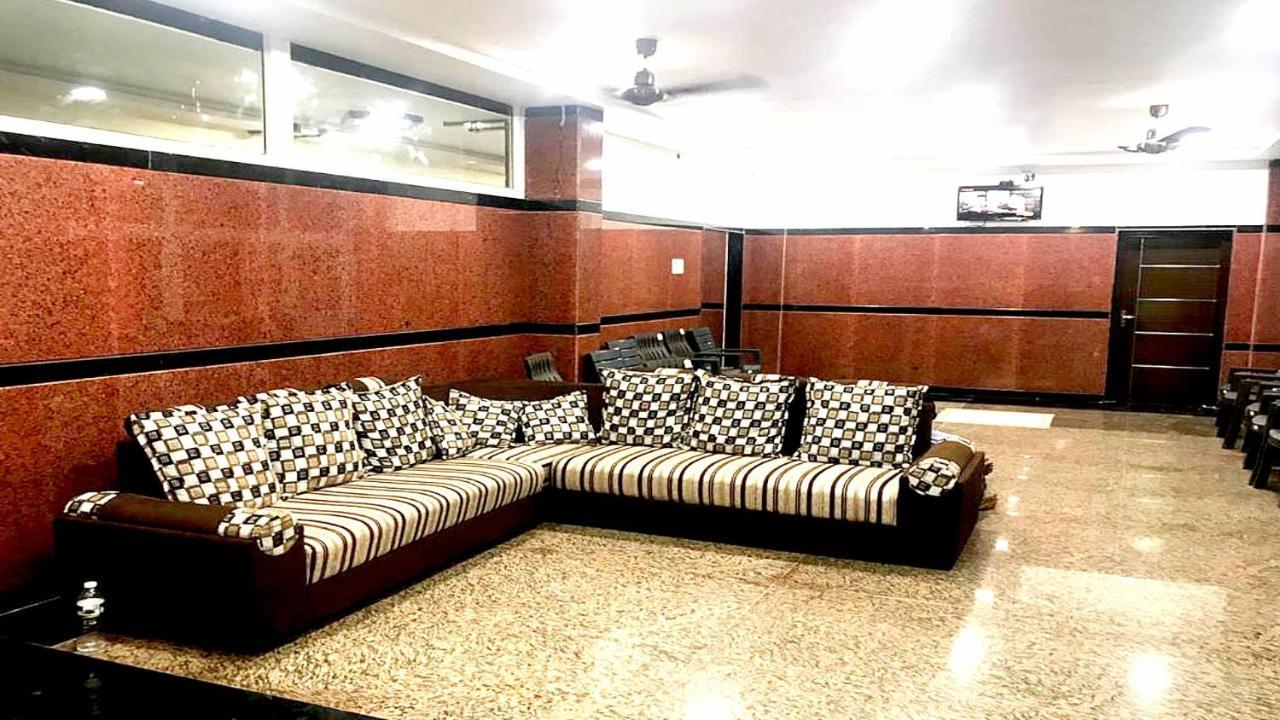 Devansh Bhanu Residency Dbr Srikalahasti Exterior foto